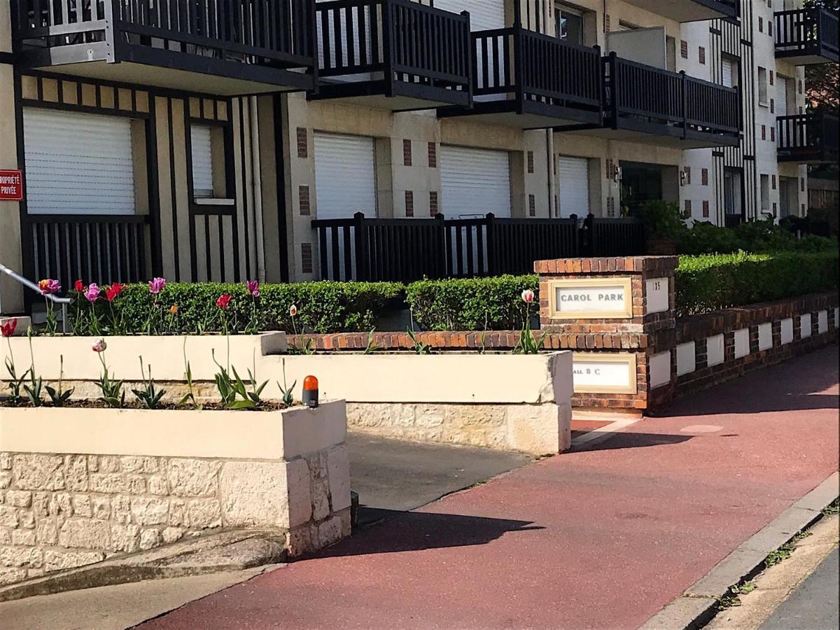Appartement 3 Chambres Avec Roof Top A 5 Mn De La Plage โดวีลล์ ภายนอก รูปภาพ