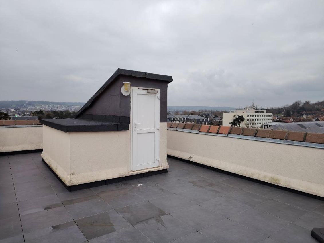 Appartement 3 Chambres Avec Roof Top A 5 Mn De La Plage โดวีลล์ ภายนอก รูปภาพ