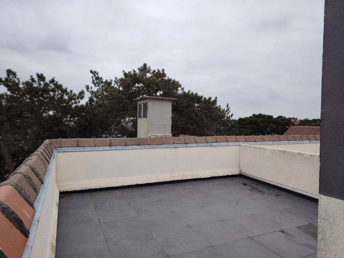 Appartement 3 Chambres Avec Roof Top A 5 Mn De La Plage โดวีลล์ ภายนอก รูปภาพ